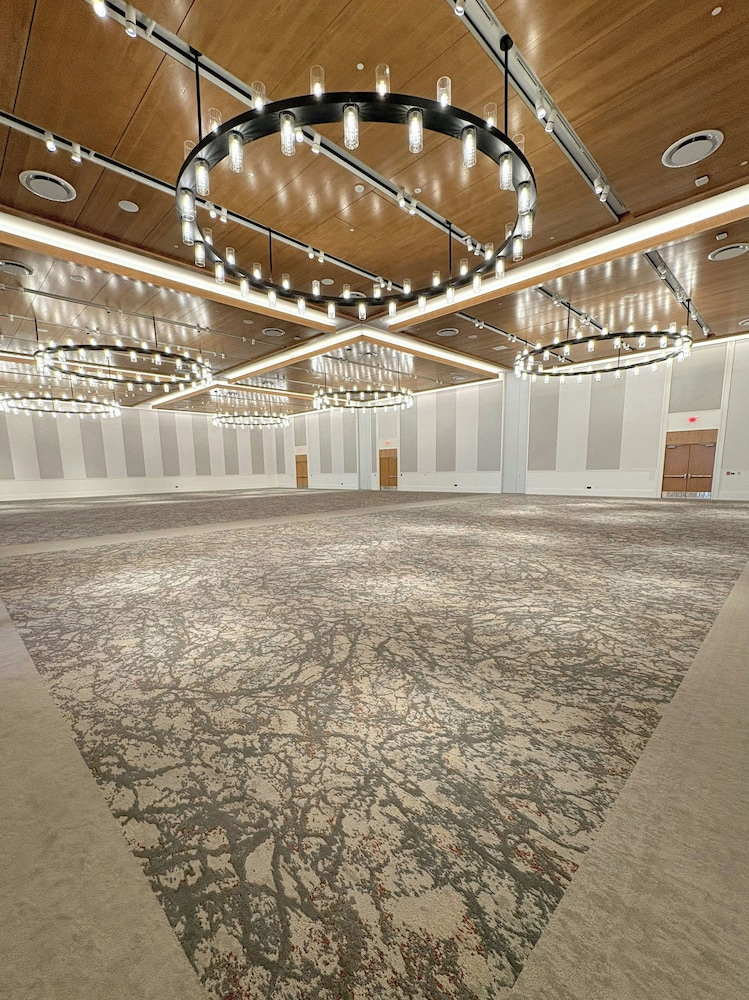 Virginia Guesthouse Hotel and Conference Center 47/50