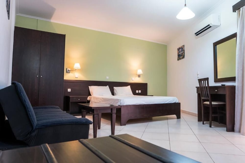 Rio Hotel 24/66