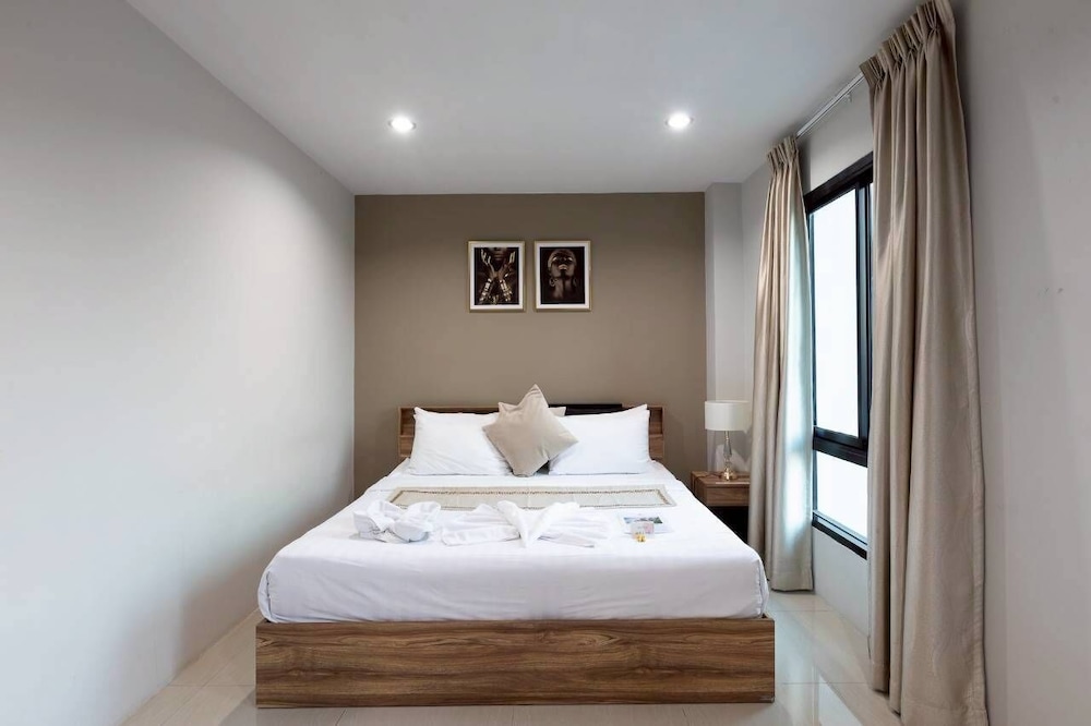 The Living Samut Prakan 17/50