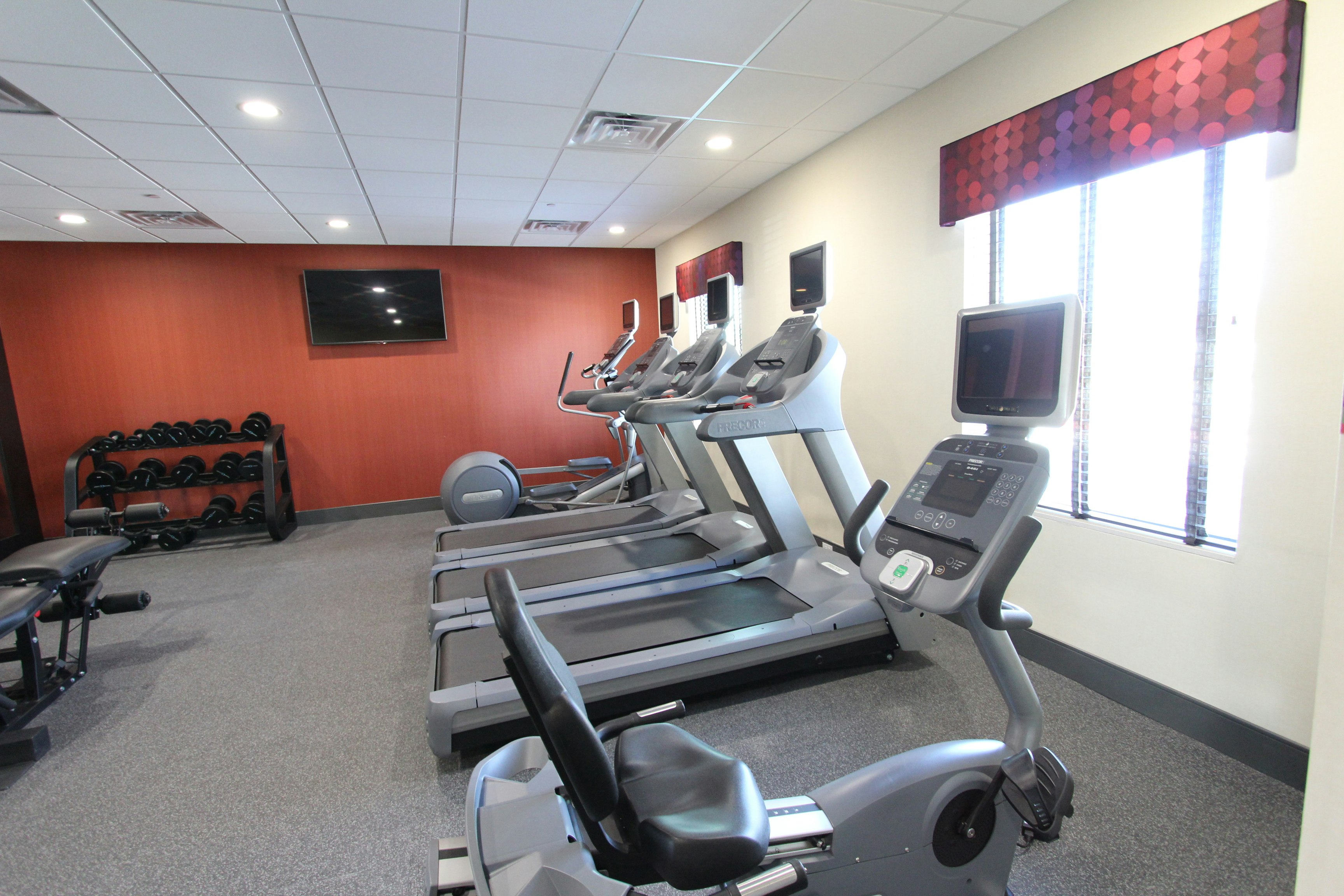 Hampton Inn Suites Dallas Market Center 42/75