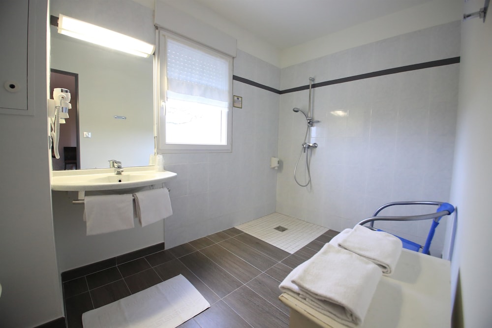 Hotel Kyriad Brive Ouest 20/59