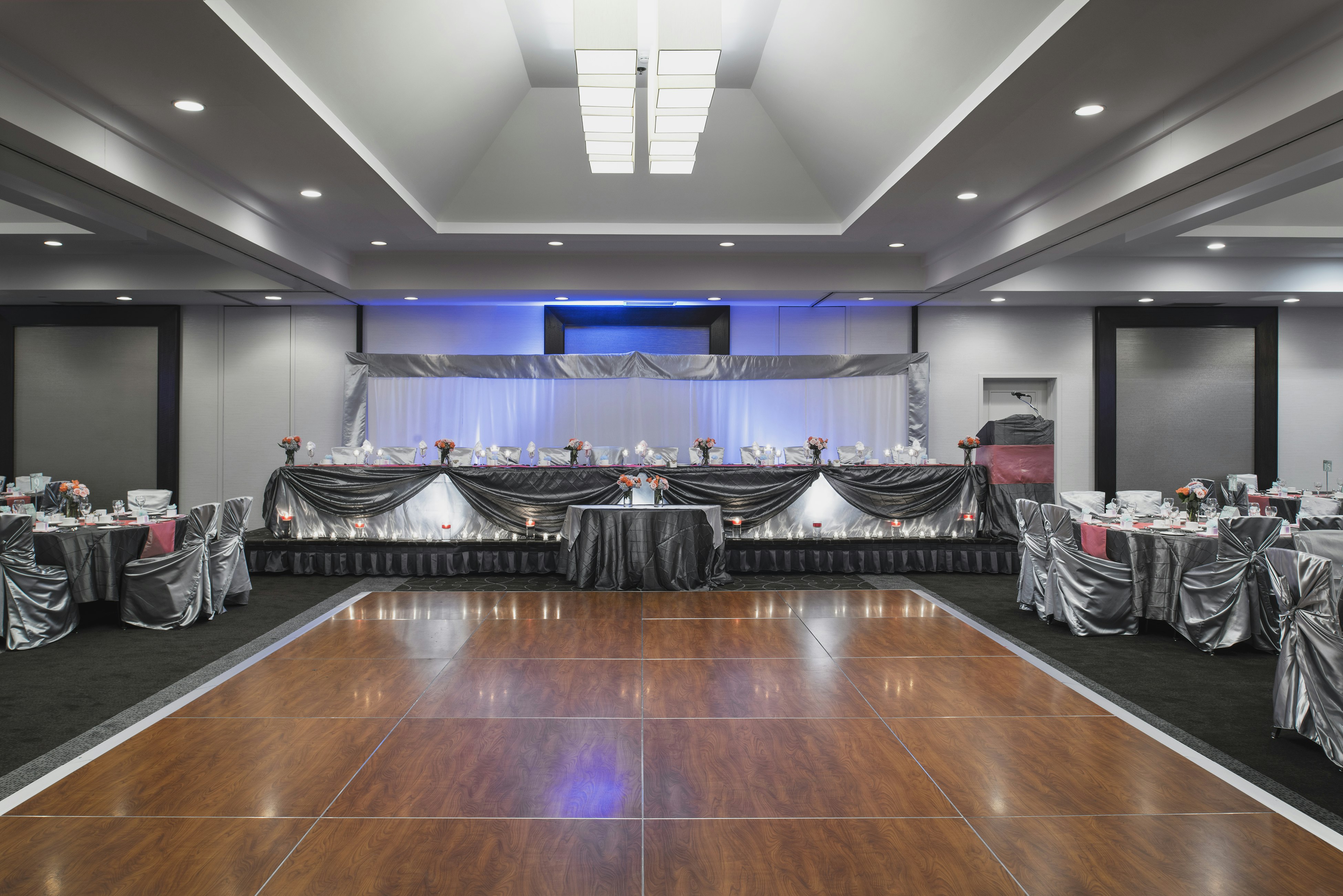 Hilton Winnipeg Airport Suites 58/65