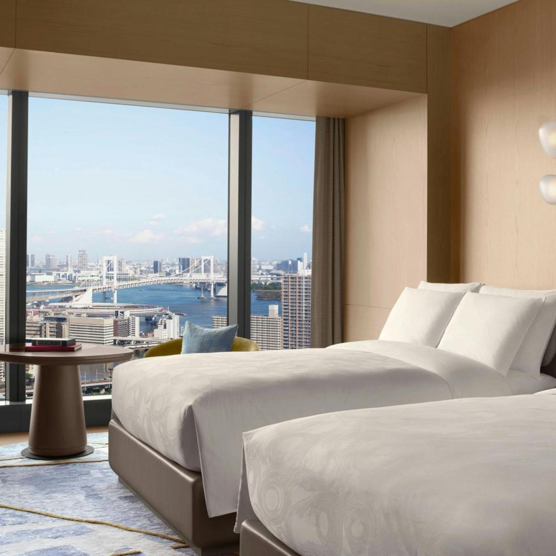 Bay, Deluxe, Twin Beds, Lounge Access
