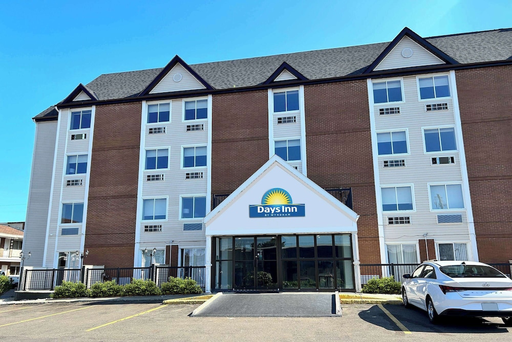 Days Inn & Suites by Wyndham Summerside 1/35