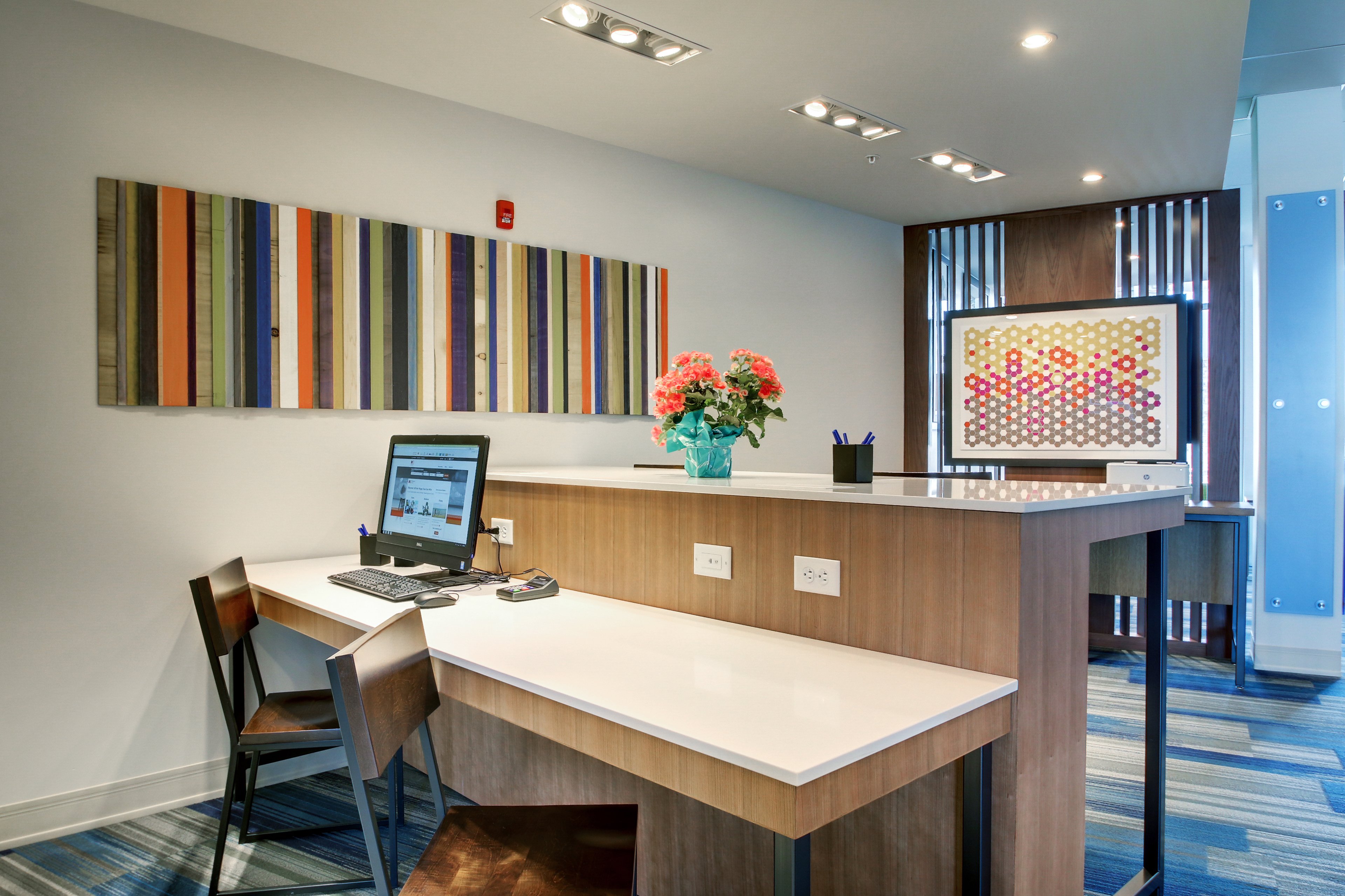 Holiday Inn Express & Suites GALESBURG 16/61