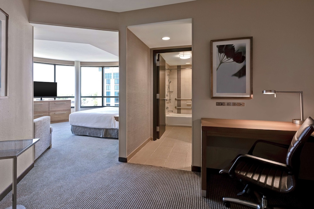 Hyatt Place Bloomington/Normal 56/56