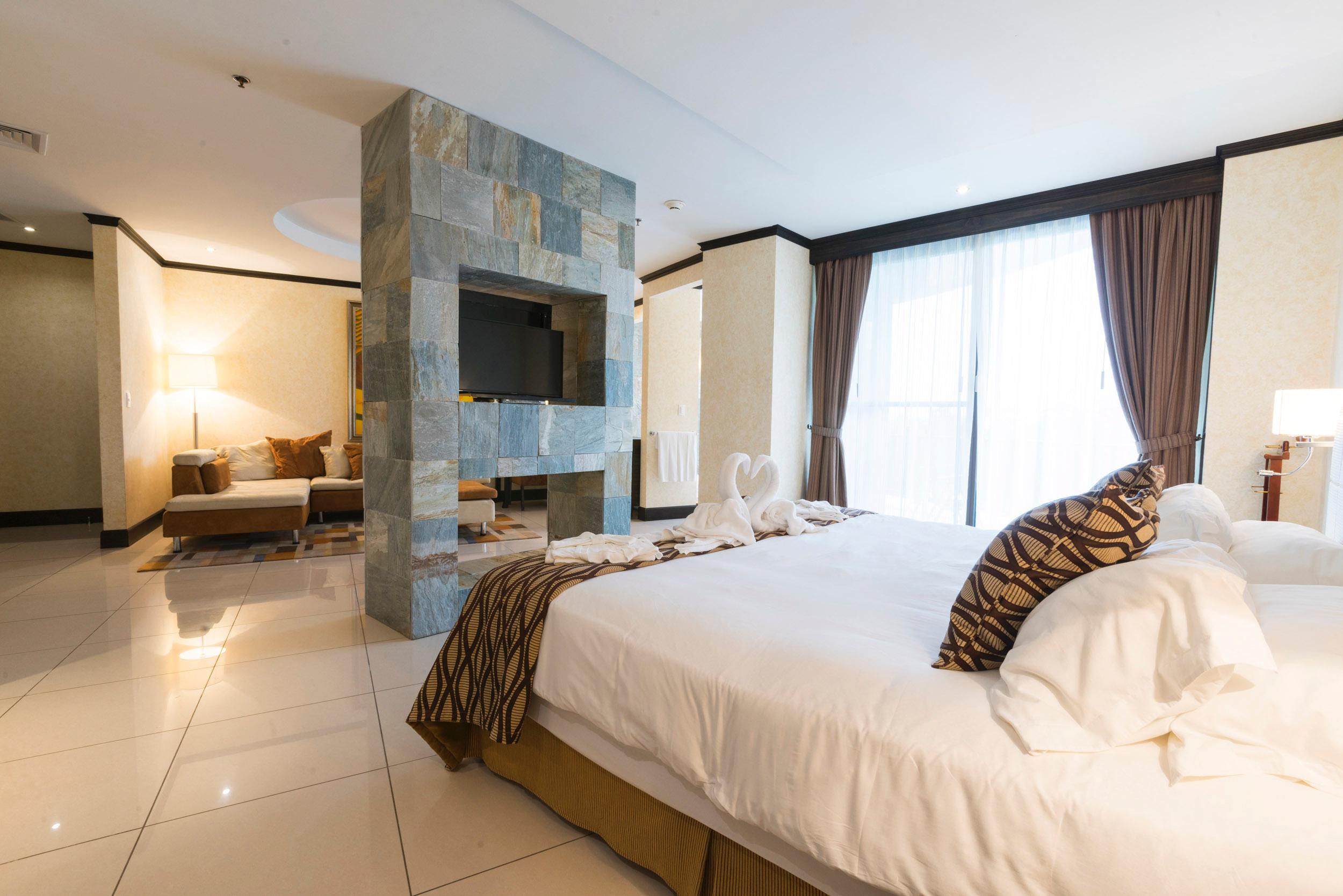 Master, Suite