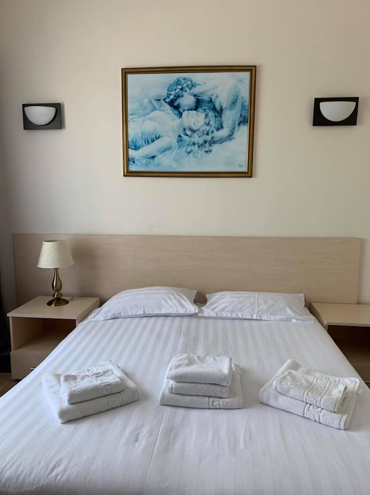 2 Bedrooms, Sky, Suite, 2 Queen Beds, Sea View, Sofa, Balcony