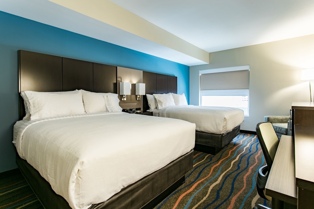 Holiday Inn Hotel & Suites CHATTANOOGA DOWNTOWN 22/65