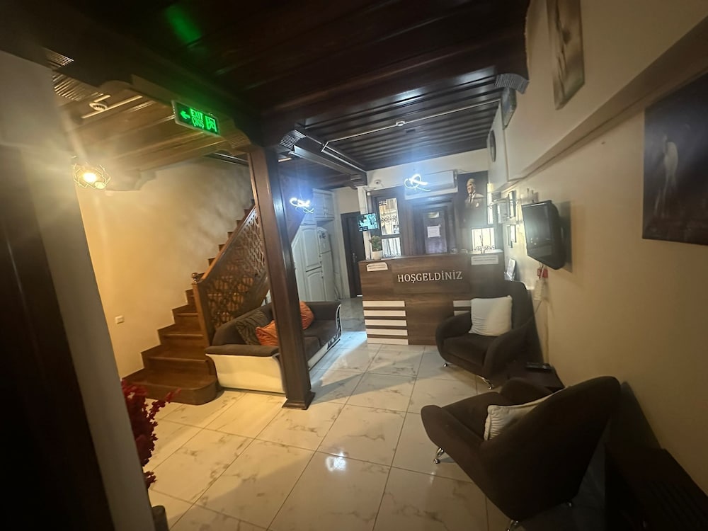 Guner Hotel 28/42