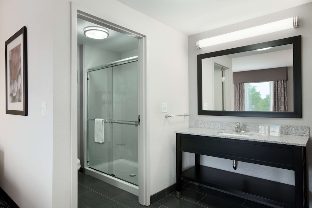 Hampton Inn And Suites Roanoke Airport 20/49