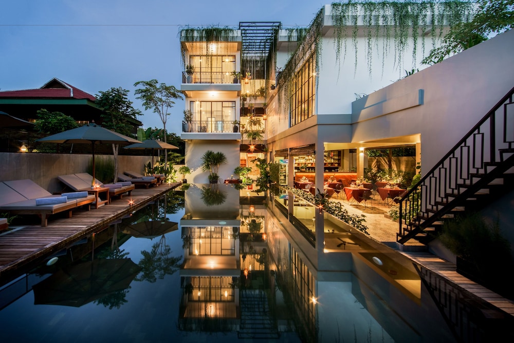 Vihara Residence 67/69