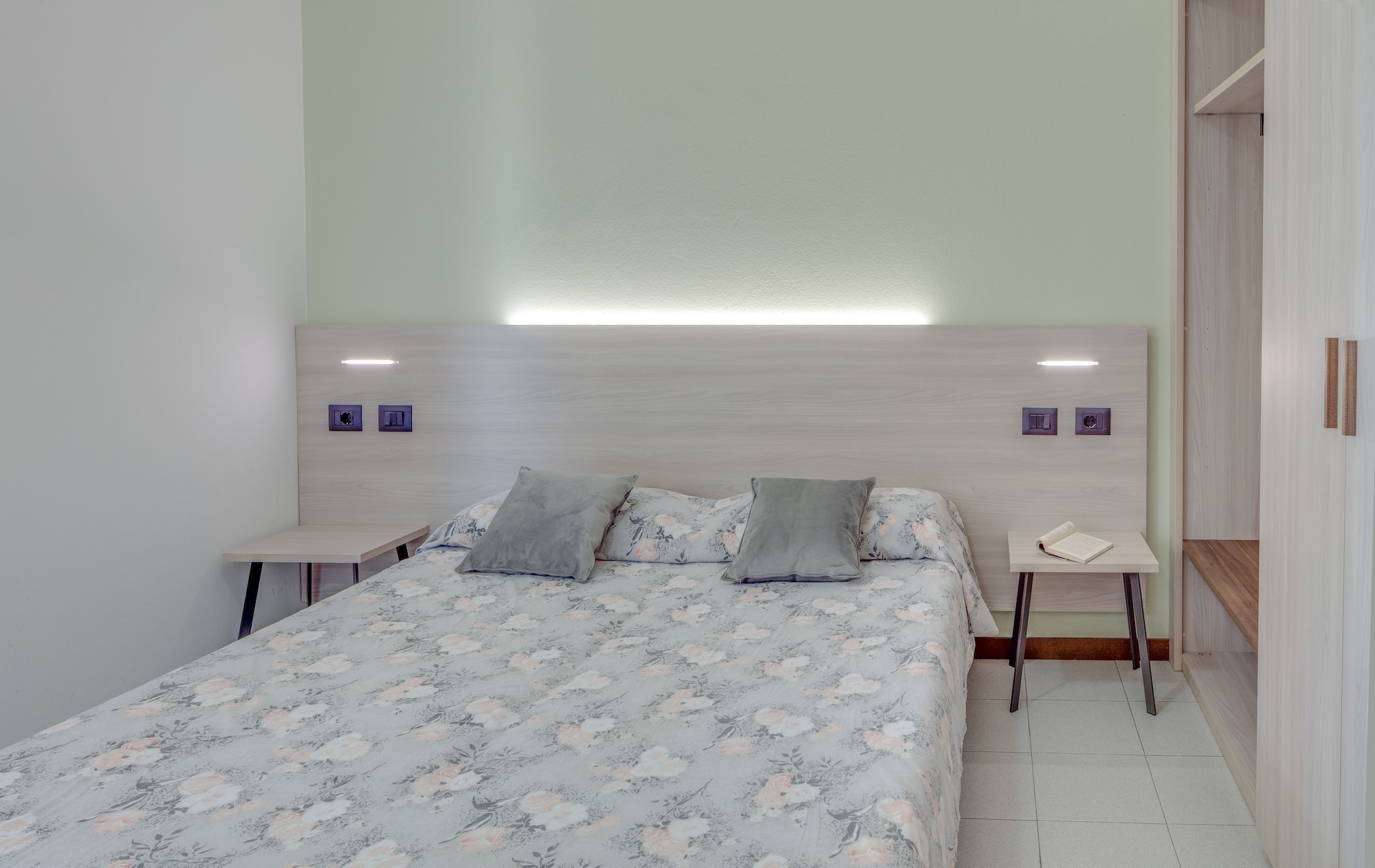 شقة كلاسيكية بسرير مزدوج بغرفة نوم واحدة مع أريكة، Residence Villaggio Tiglio 2/3