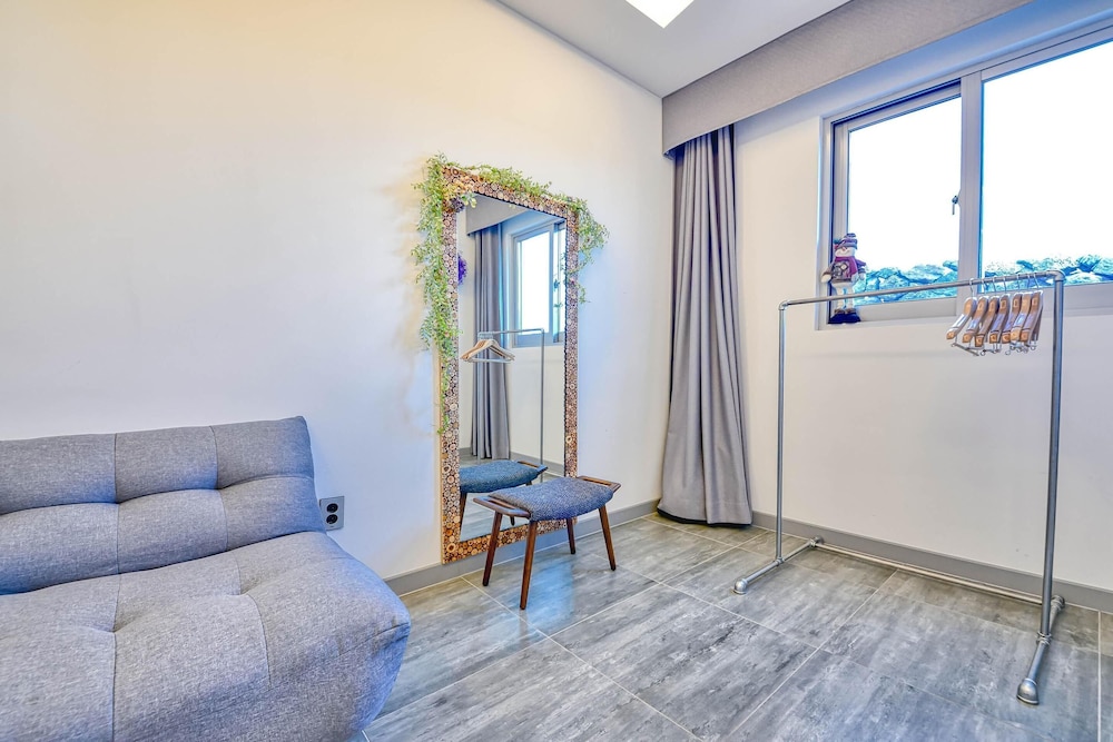 Seogwipo Dawa Pool Villa Pension 29/50