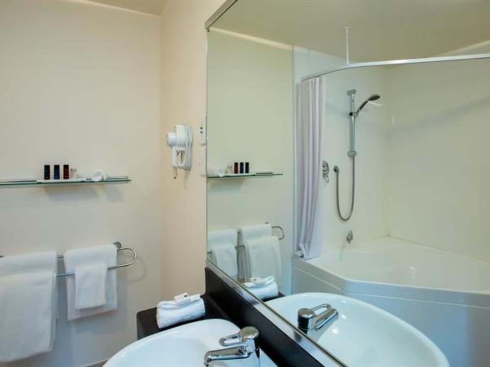 Distinction New Plymouth Hotel And Convention Centre 47/50