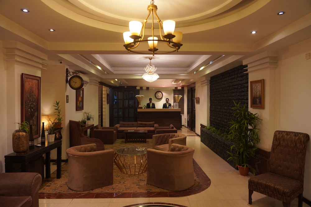 GRAND ORIENTAL HOTEL 9/60