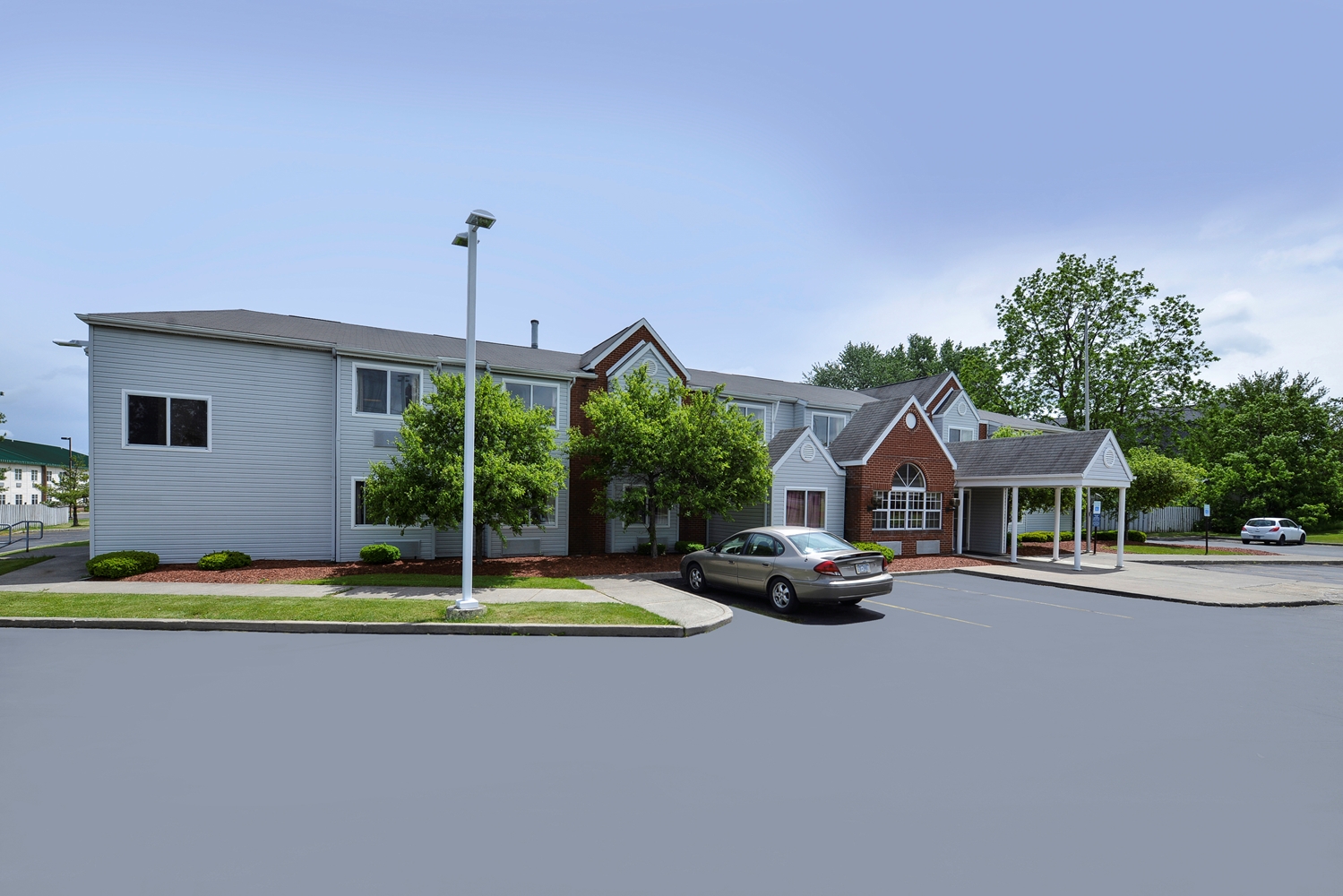 Americas Best Value Inn East Syracuse 22/23