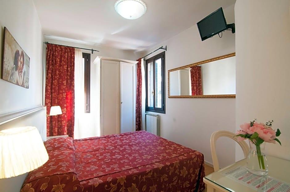 Hotel Ai Tolentini 22/55