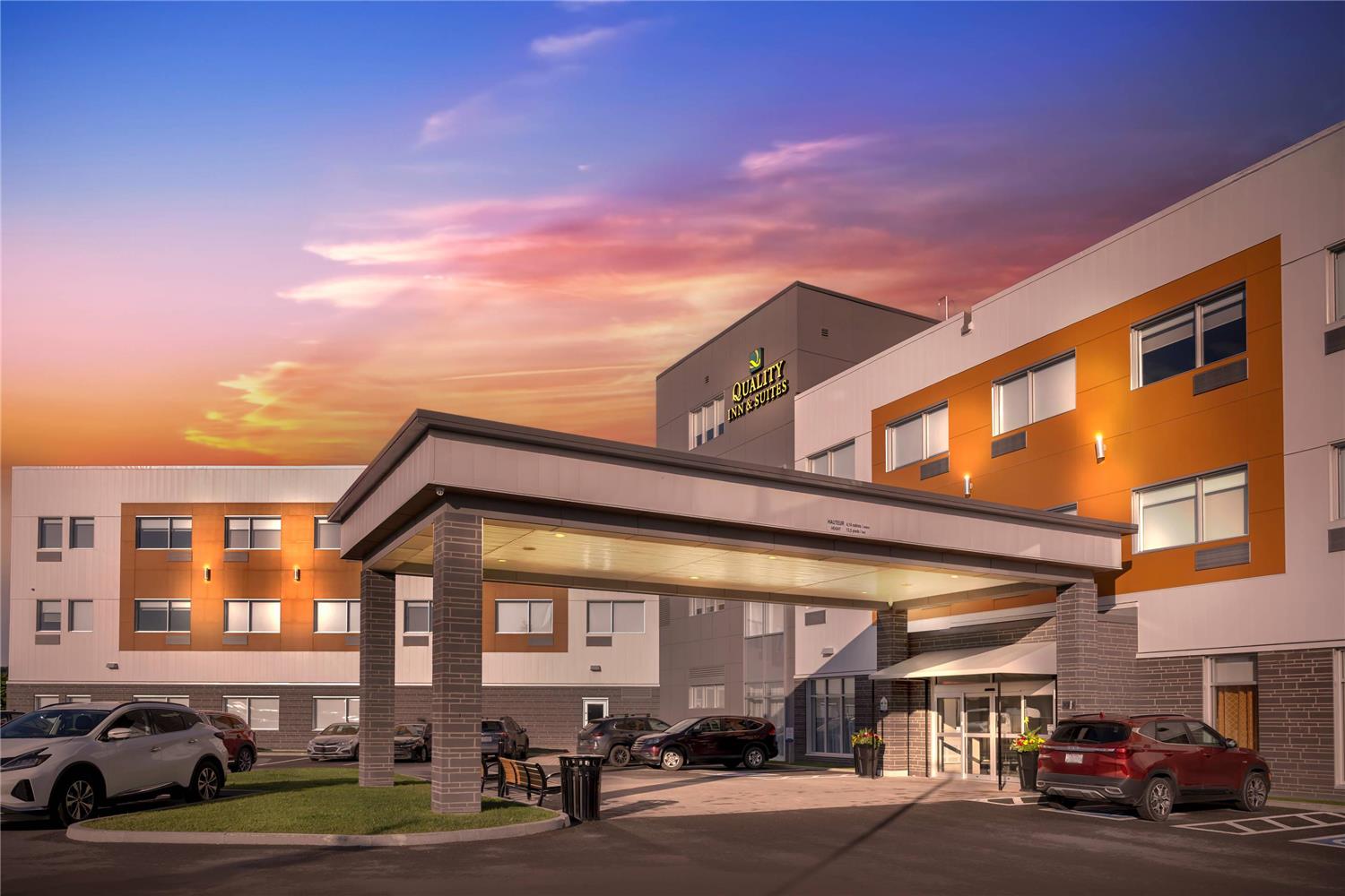 Quality Inn and Suites Mont-Joli 21/22