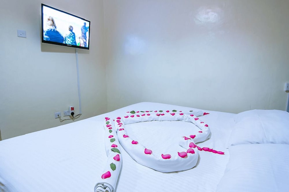 Chak Guest House & Conference Centre 9/22
