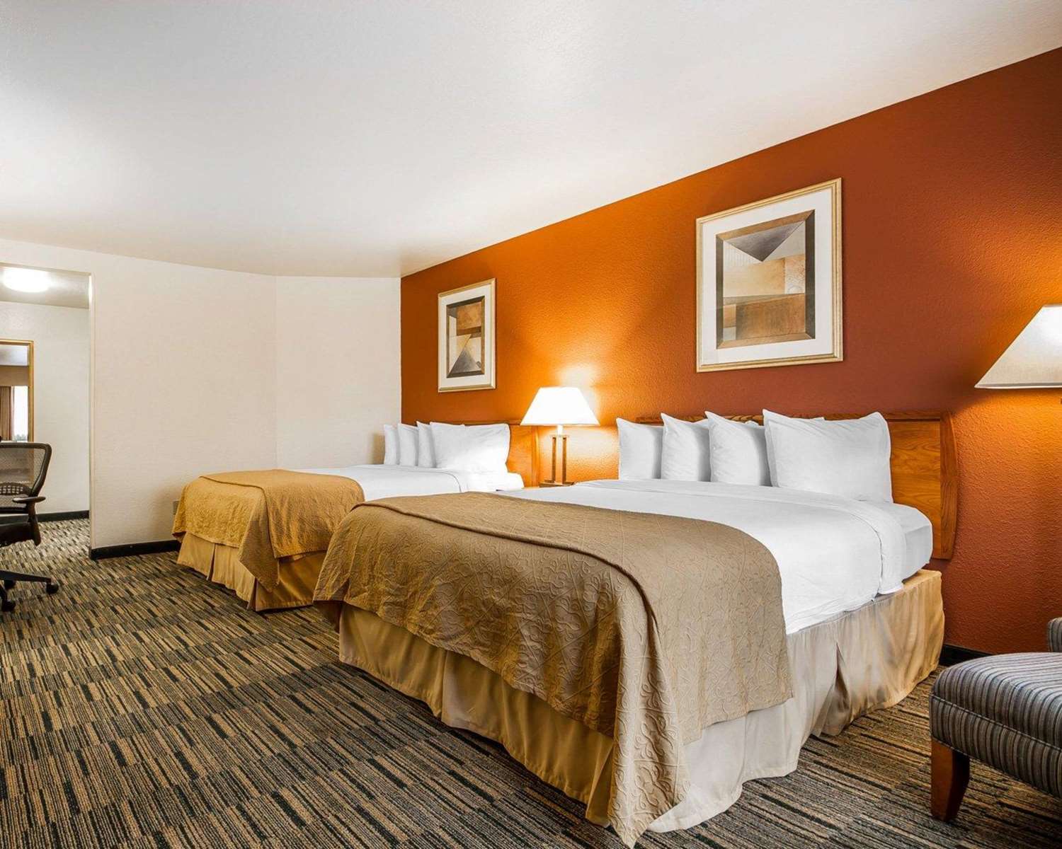 Upgrade, Business, 2 Queen Beds