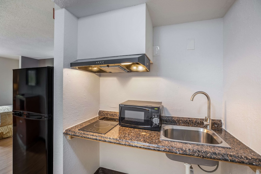 OYO Hotel Orlando Airport 20/32