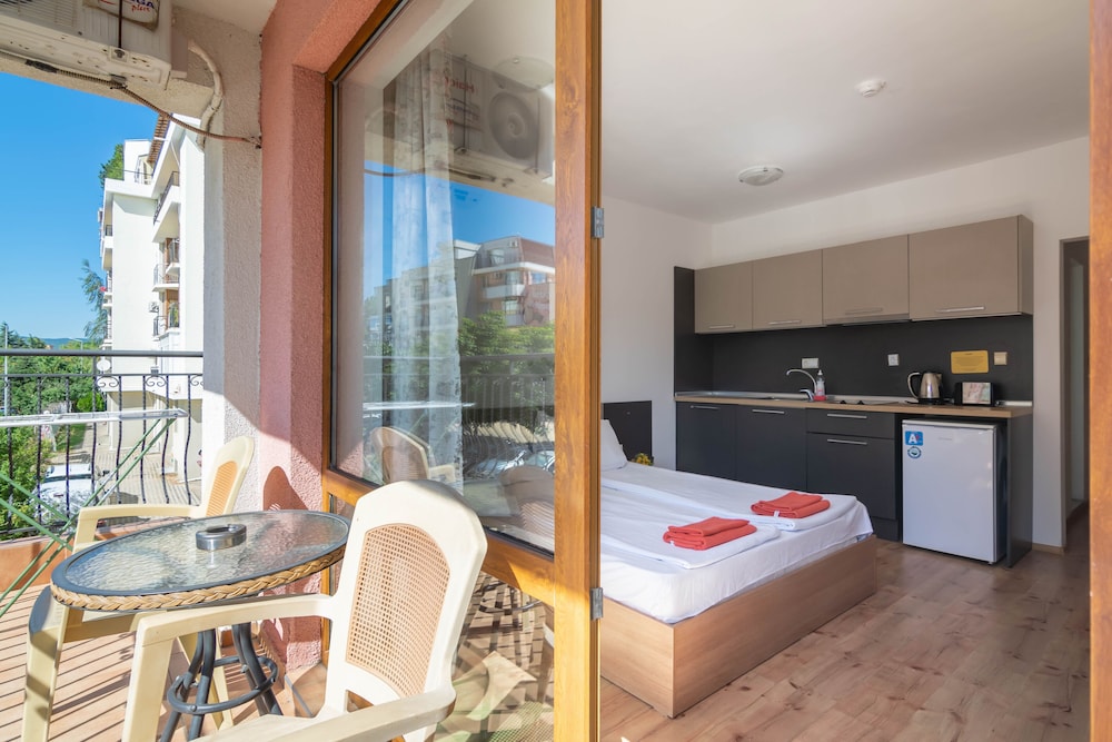 Step Hotel 20/45