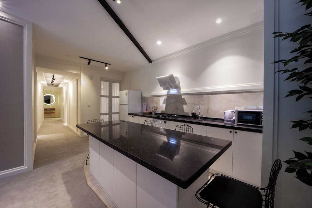 Walton Gardens Pera 5/62
