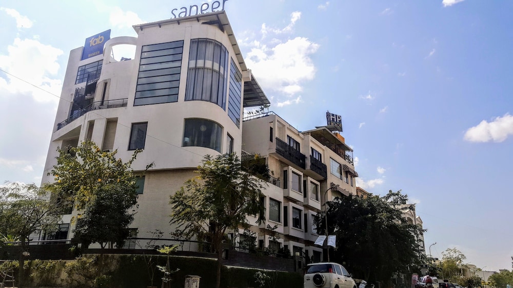 The Saneer photo1