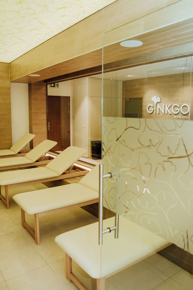Hotel Ginkgo 57/61