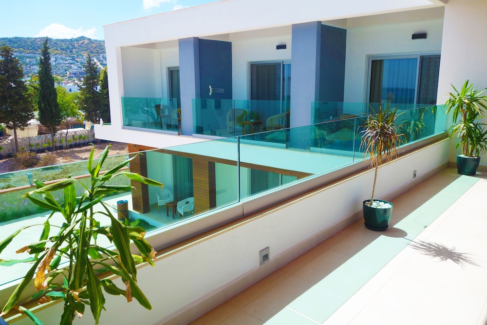 Zest Exclusive Hotel 4/50