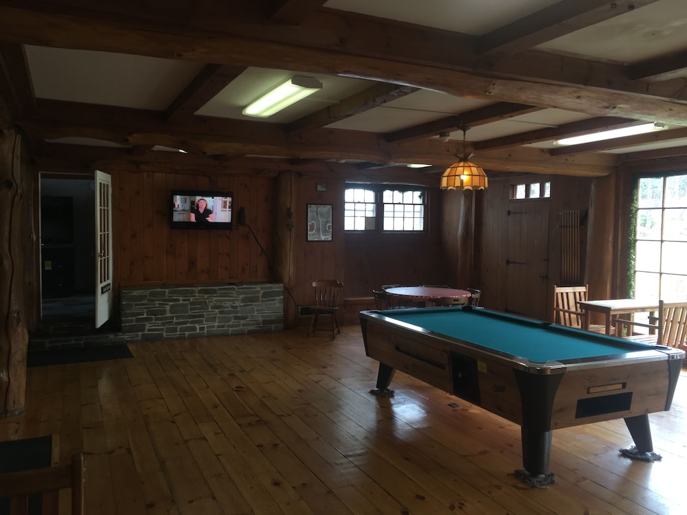 Stonybrook Motel & Lodge 23/59