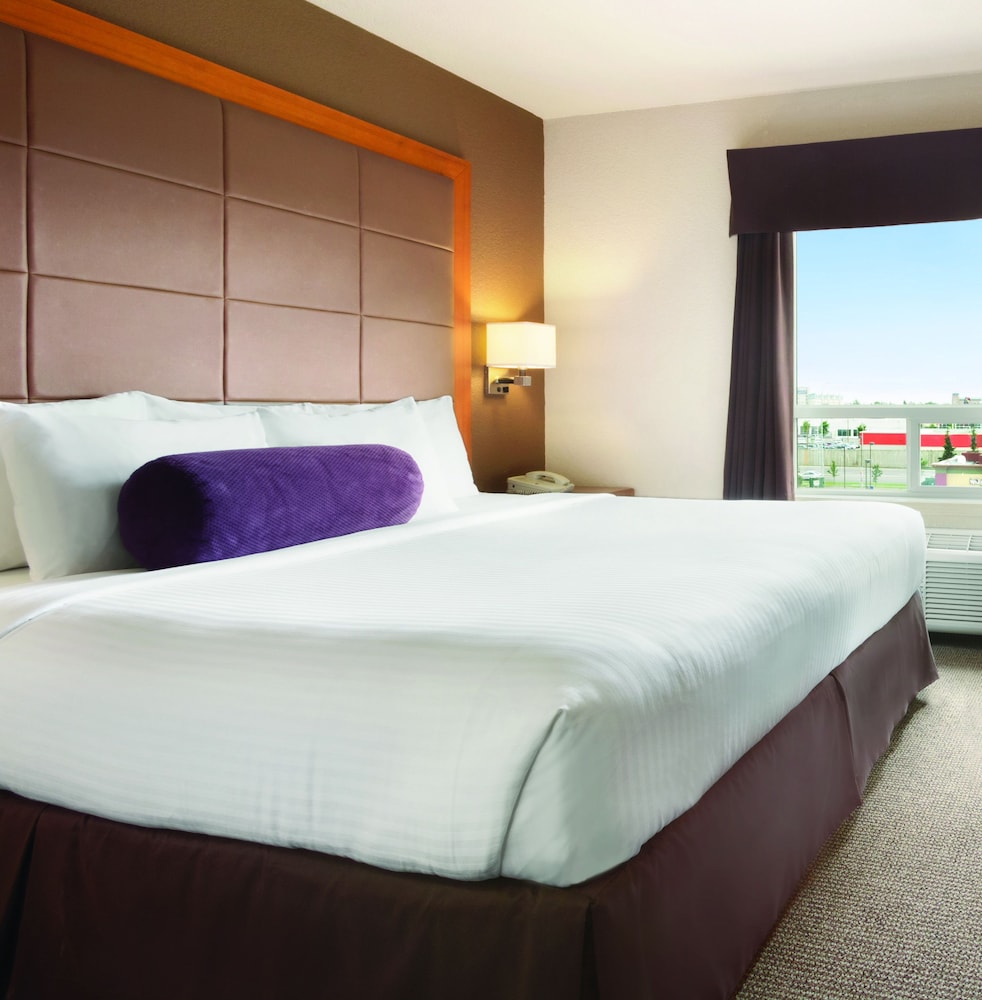 Days Inn Calgary Airport 15/43