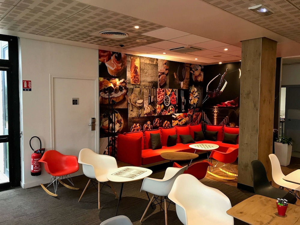 Ibis Creteil 38/68