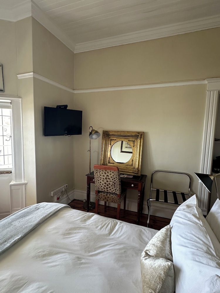 Ashby Manor Guest House 13/50