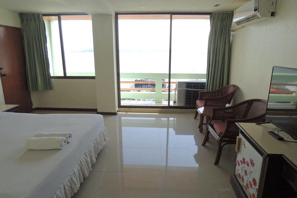 Lake Inn Hotel 39/55