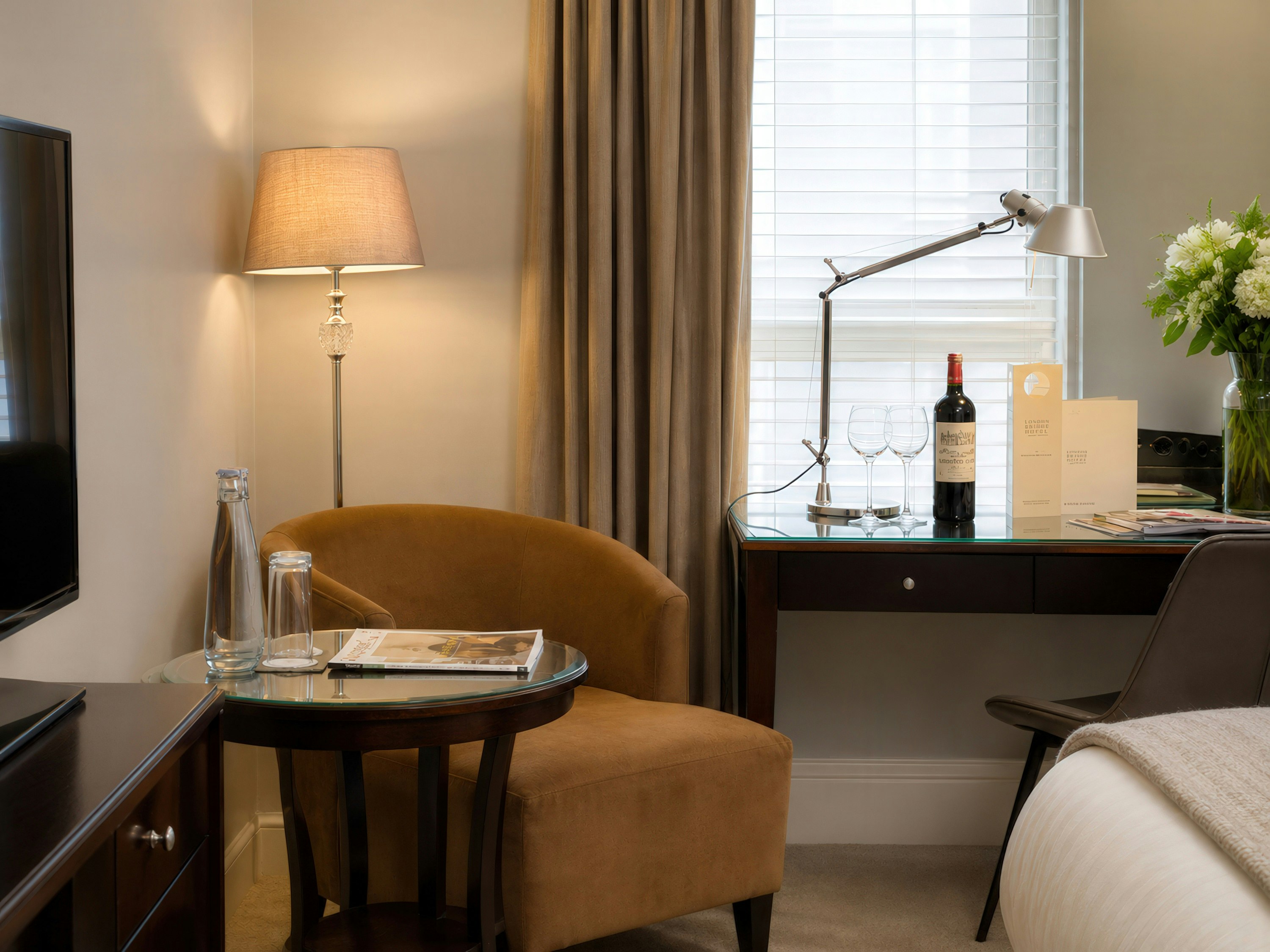London Bridge Hotel 26/46