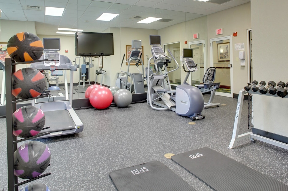 Holiday Inn Express and Suites Kendall 38/77