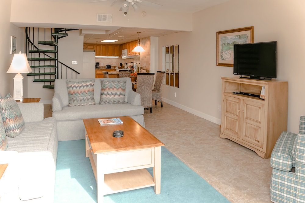 Landmark Holiday Beach Resort 26/34