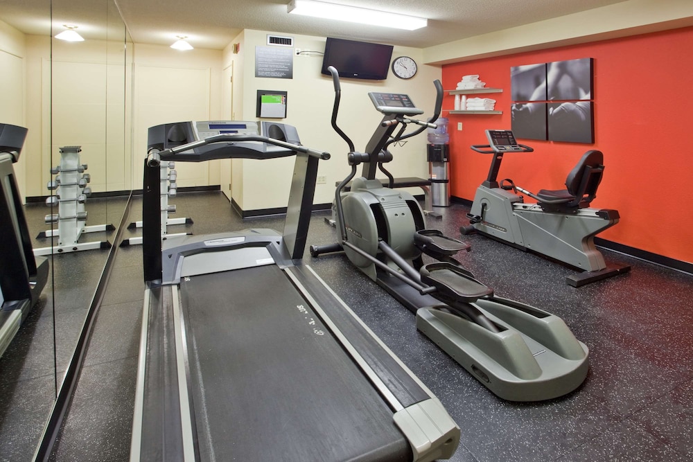 Travelodge Suites by Wyndham Regina / Eastgate Bay 37/71