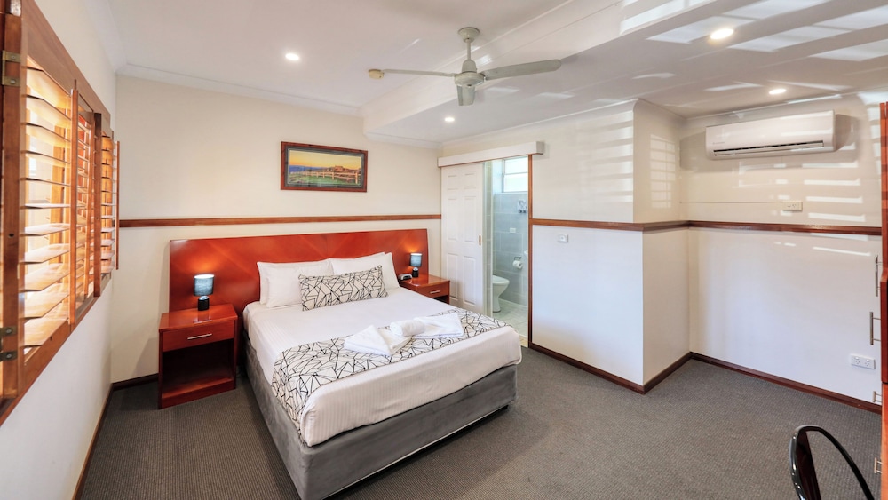 Standard, Single, Single Bed