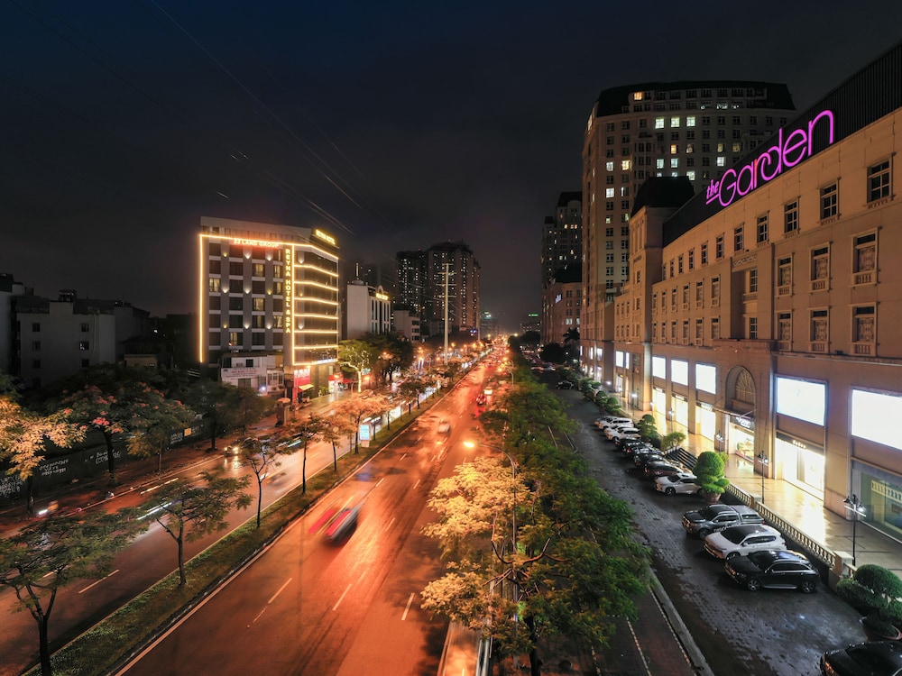 Reyna Hotel Hanoi 4/50