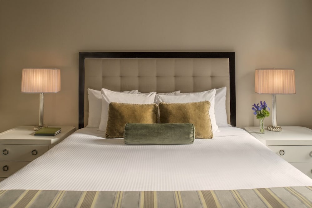 Warwick Hotel New York 16/61