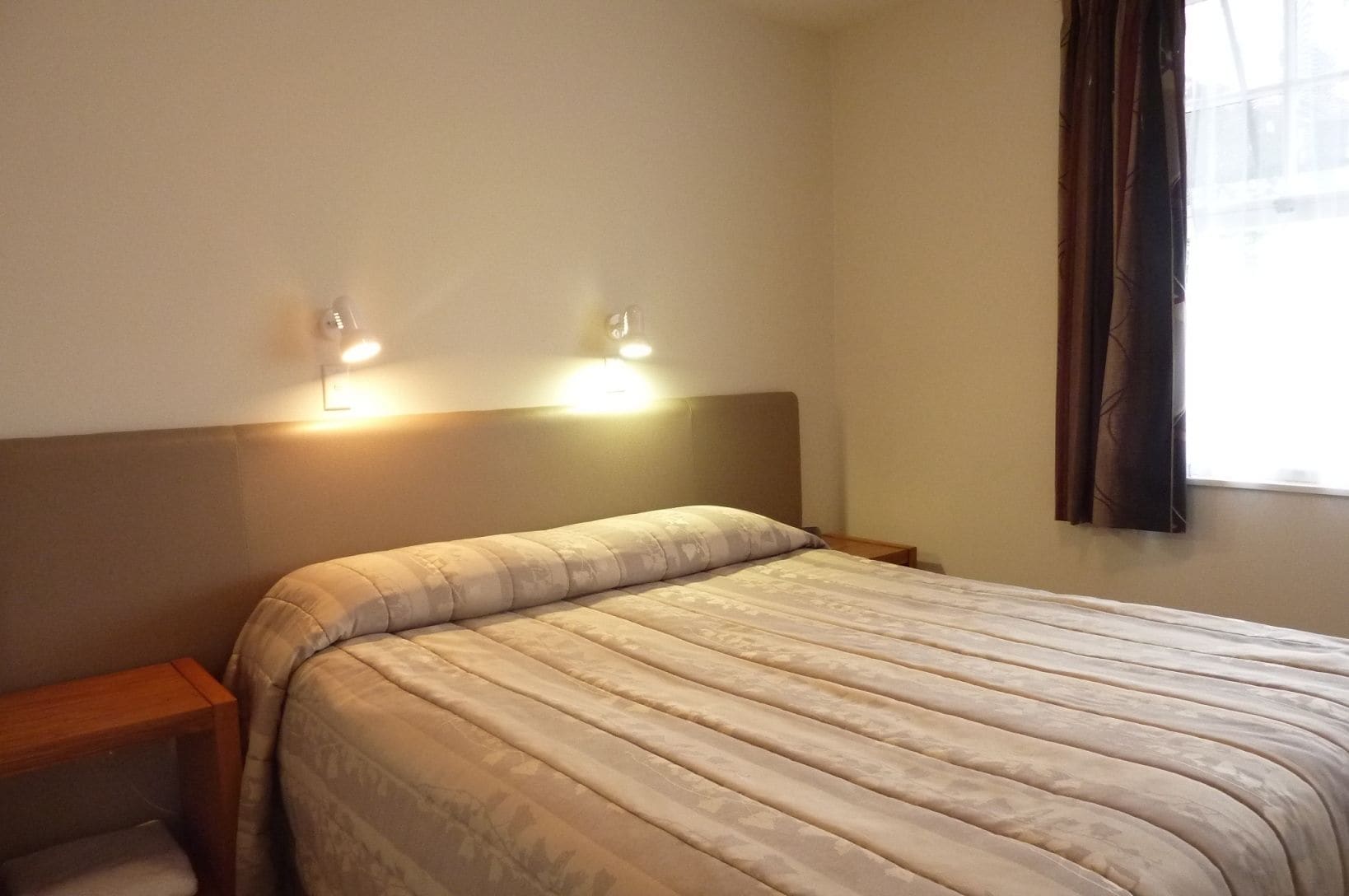 1 BEDROOM, FAMILY, APARTMENT, KITCHEN