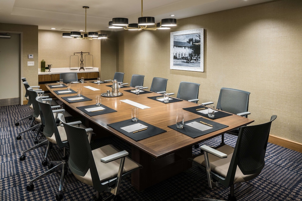 Doubletree By Hilton Gainesville 45/61