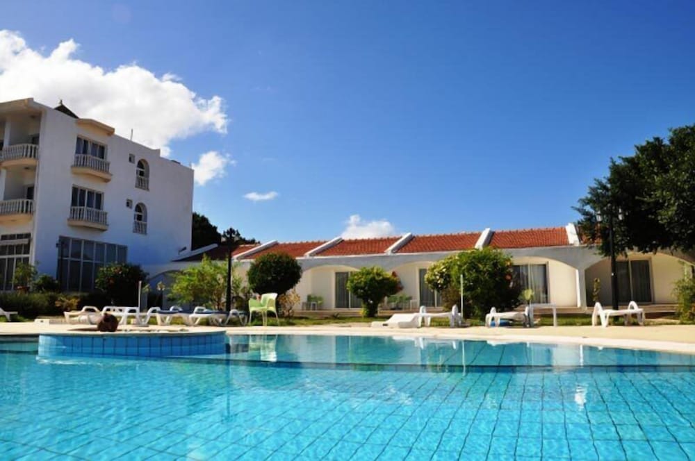 Sempati Hotel 41/44