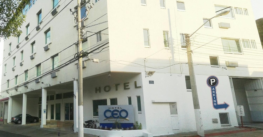 CEO Hotel Business Class 4/28