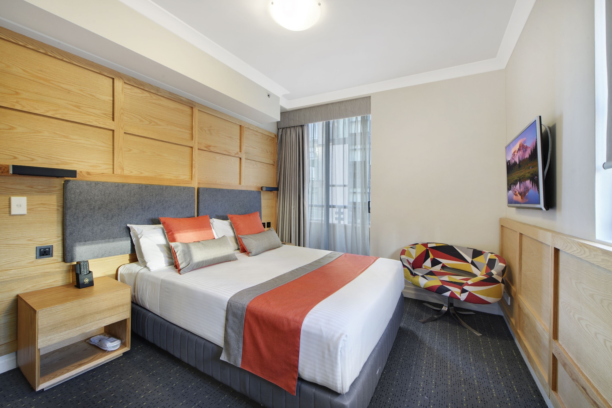 1 BEDROOM, SUPERIOR