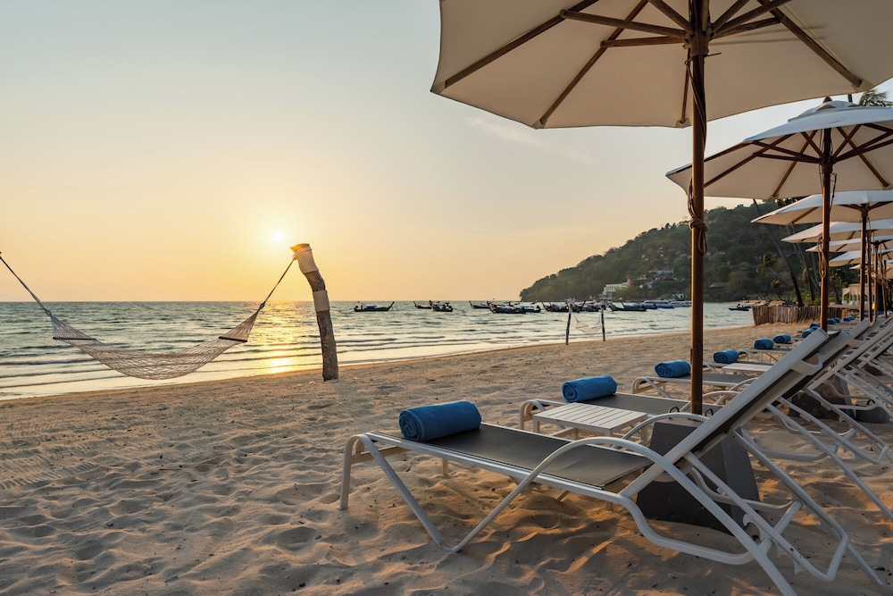 SAii Phi Phi Island Village 56/62