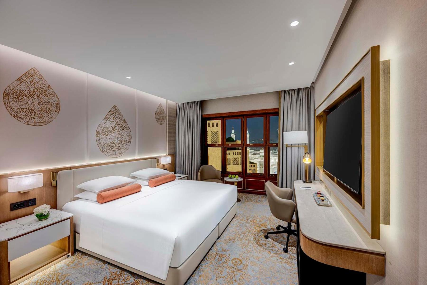 Vip, Luxury, Suite, Haram View, Living Area, Lounge Access